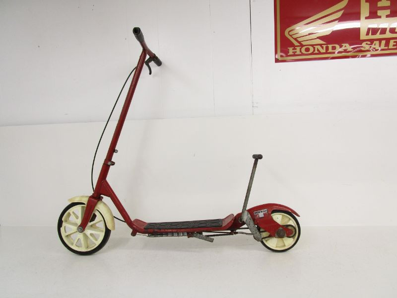 Honda Kick n Go 2 Scooter